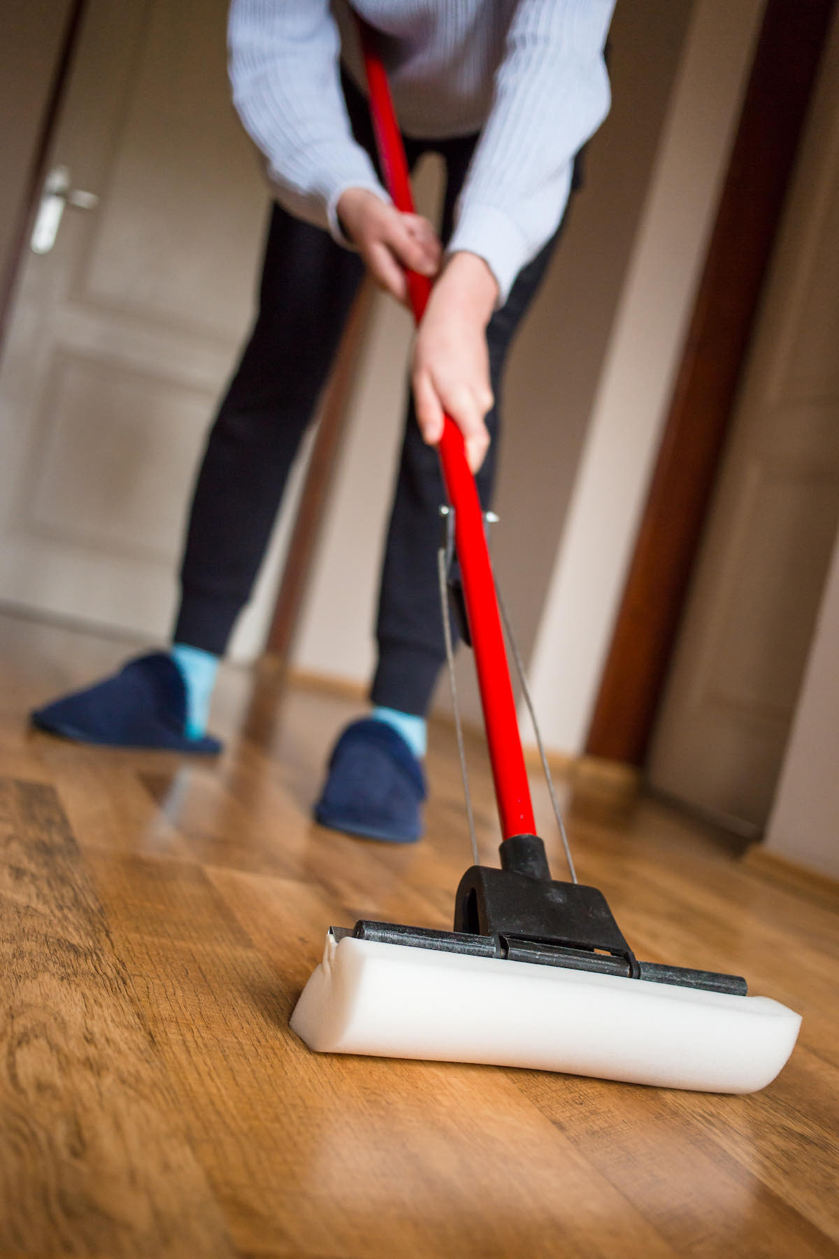 cleaning hard wood floors