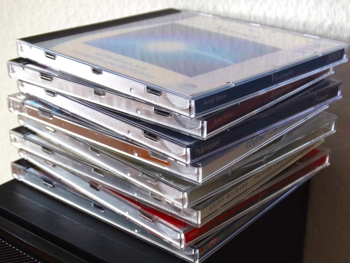 declutter cds