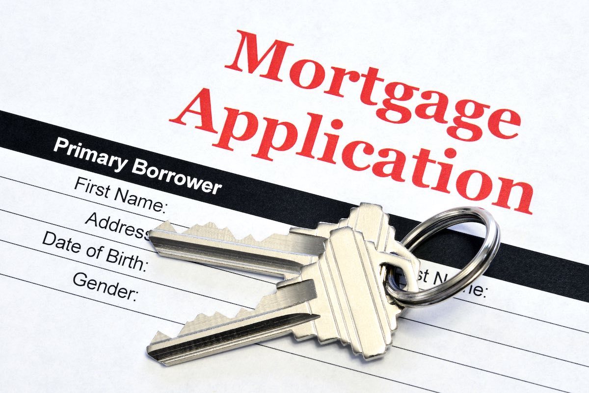 mortgage application with keys