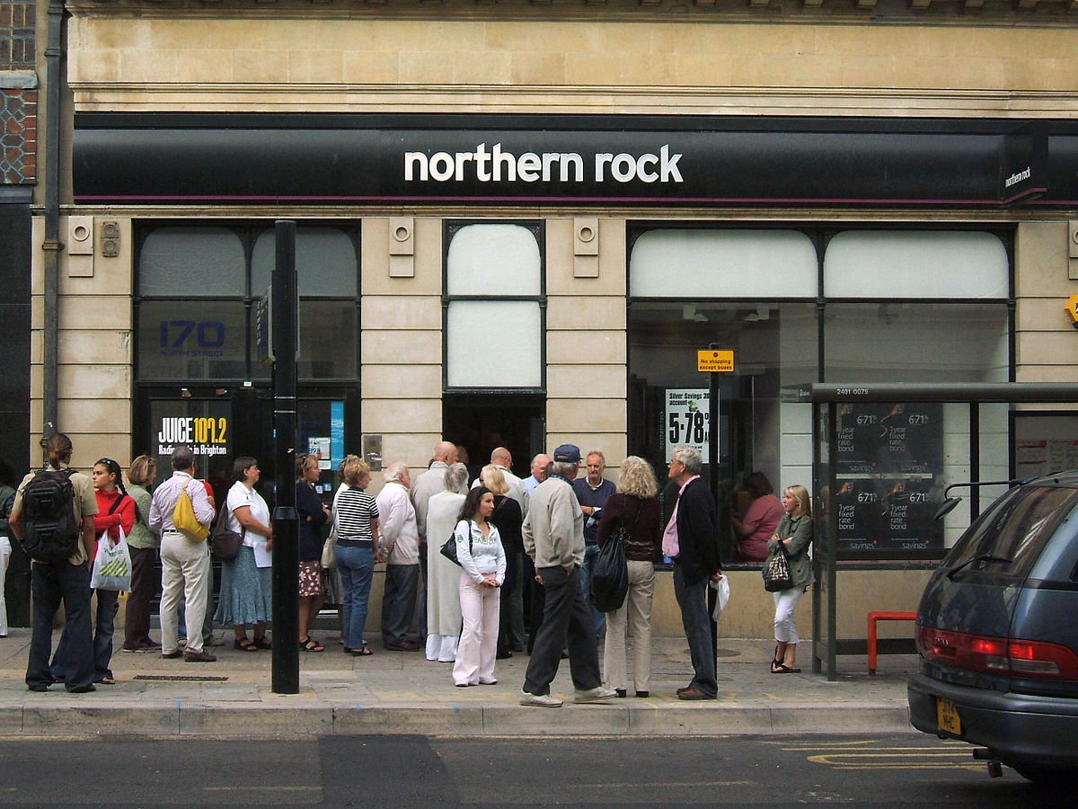 1200px Northern Rock Queue 1