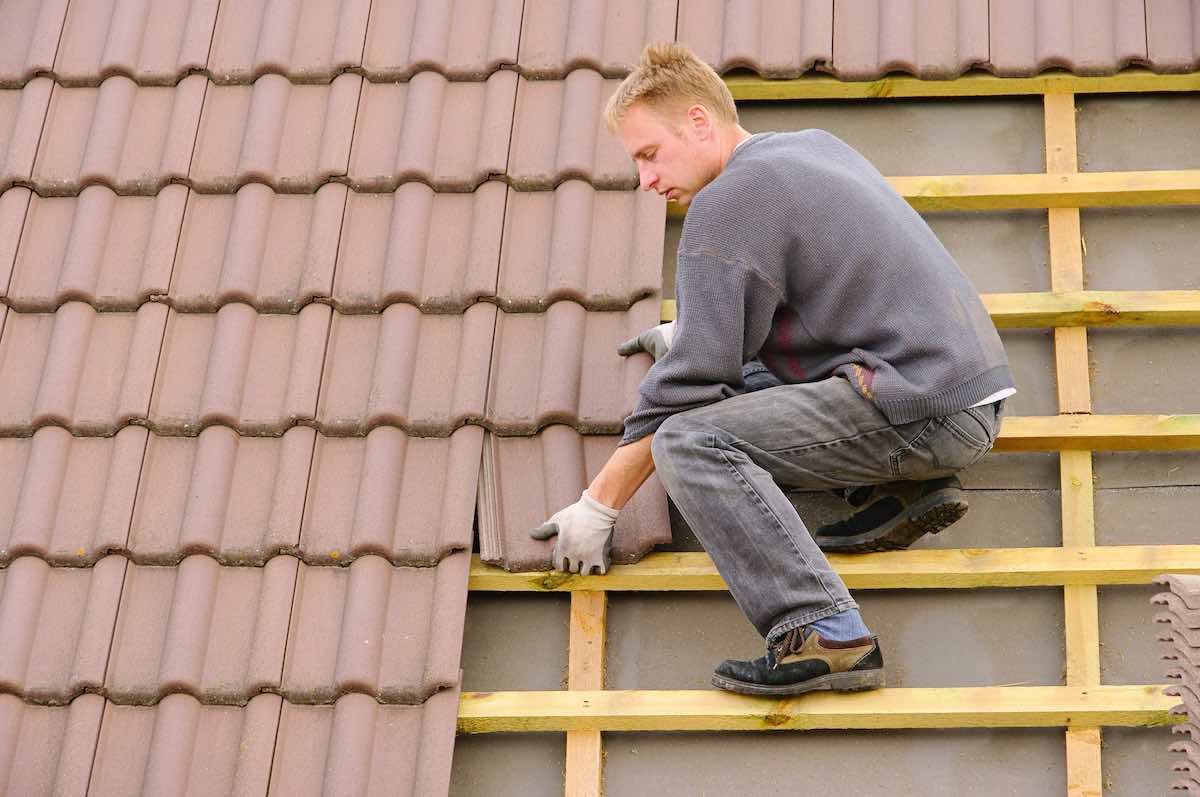 tiling a roof