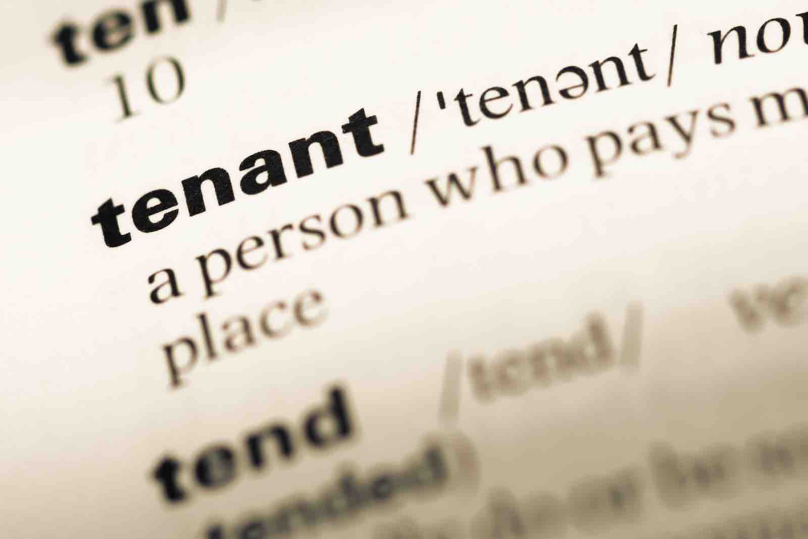 what does tenant like manner mean