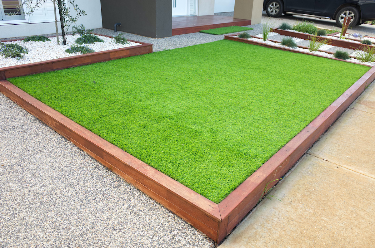 fake lawn modern garden.jpg